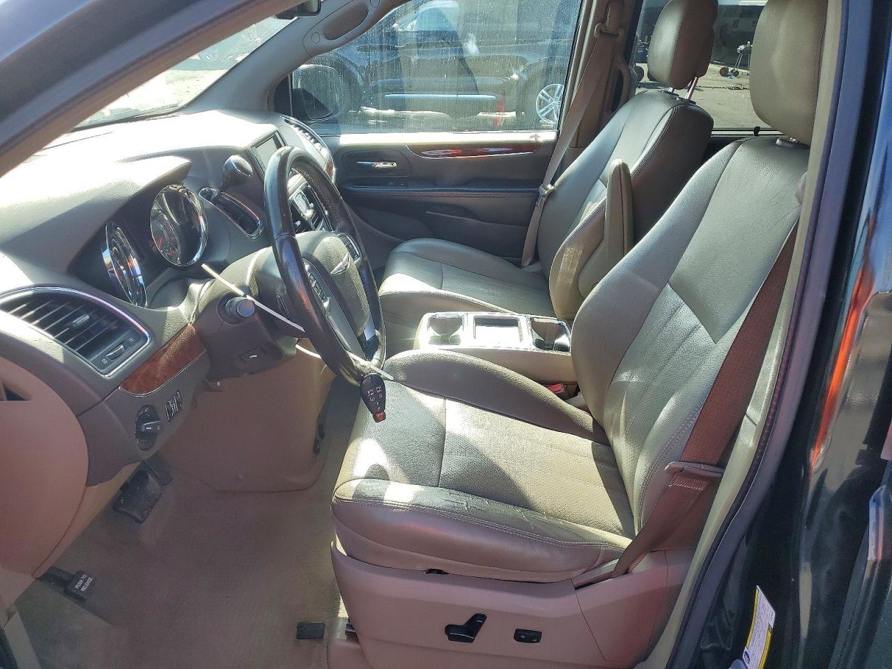 2012 CHRYSLER MINIVAN