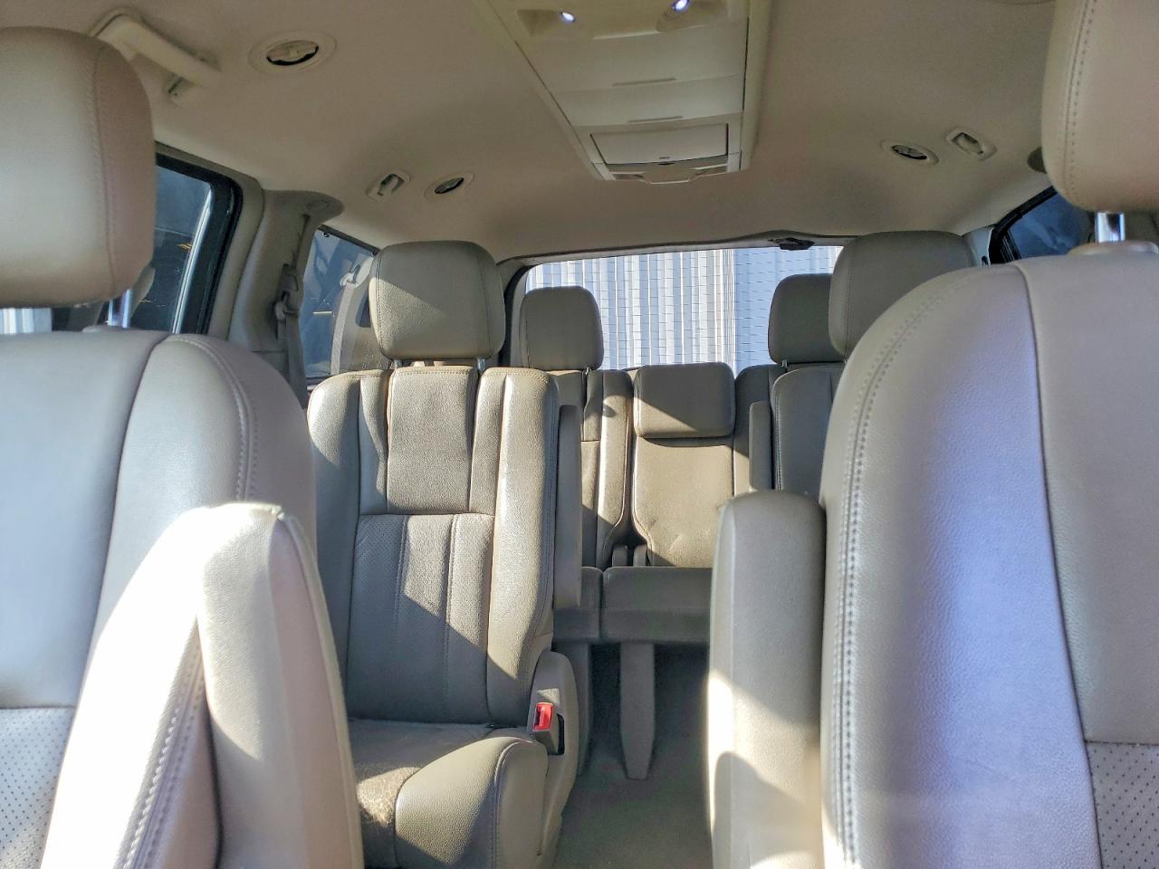 2012 CHRYSLER MINIVAN