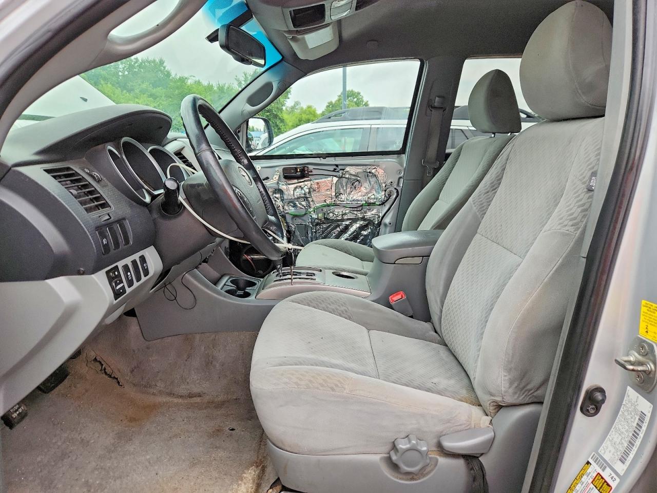 2010 TOYOTA TACOMA