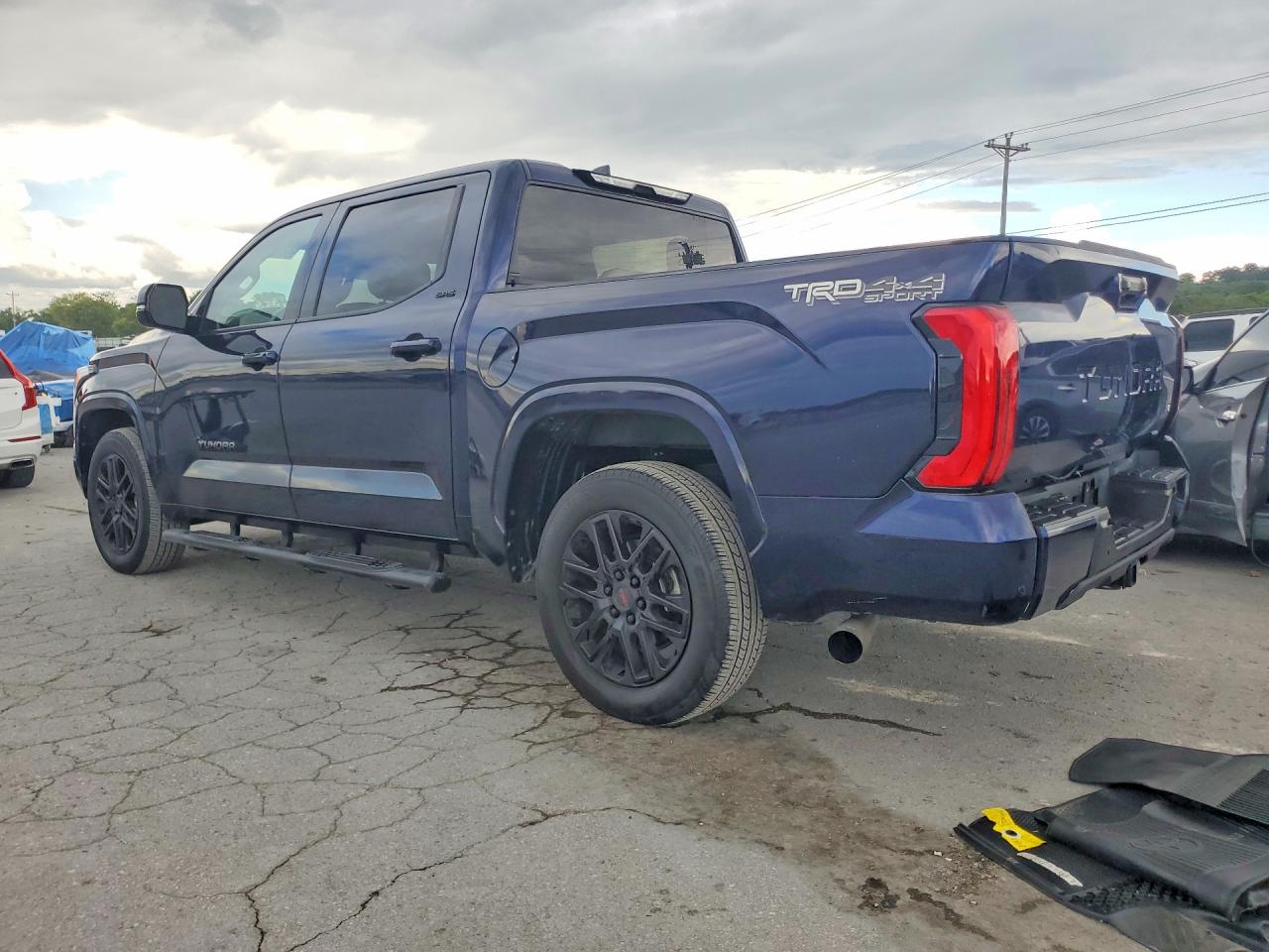 2022 TOYOTA TUNDRA