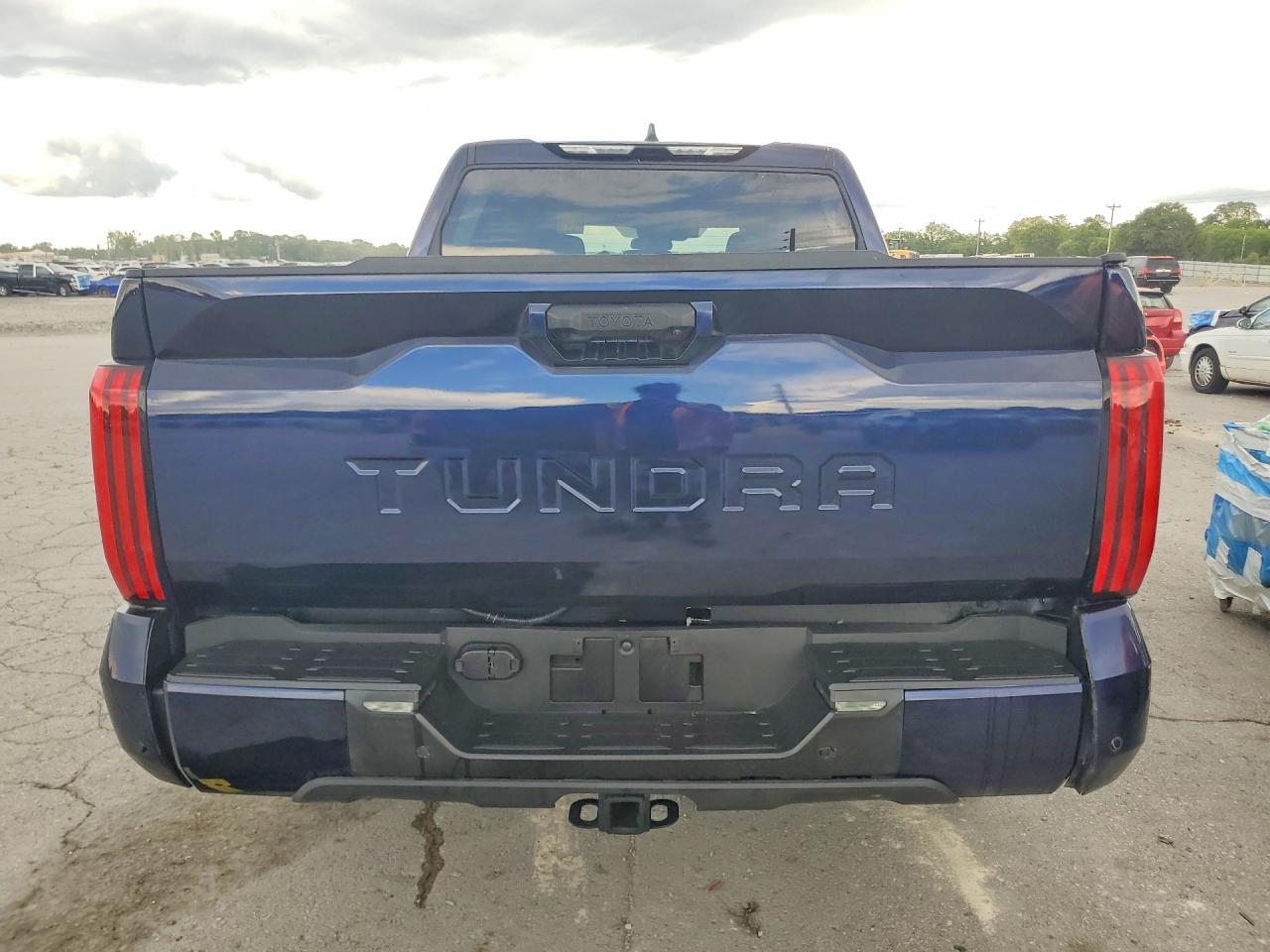 2022 TOYOTA TUNDRA