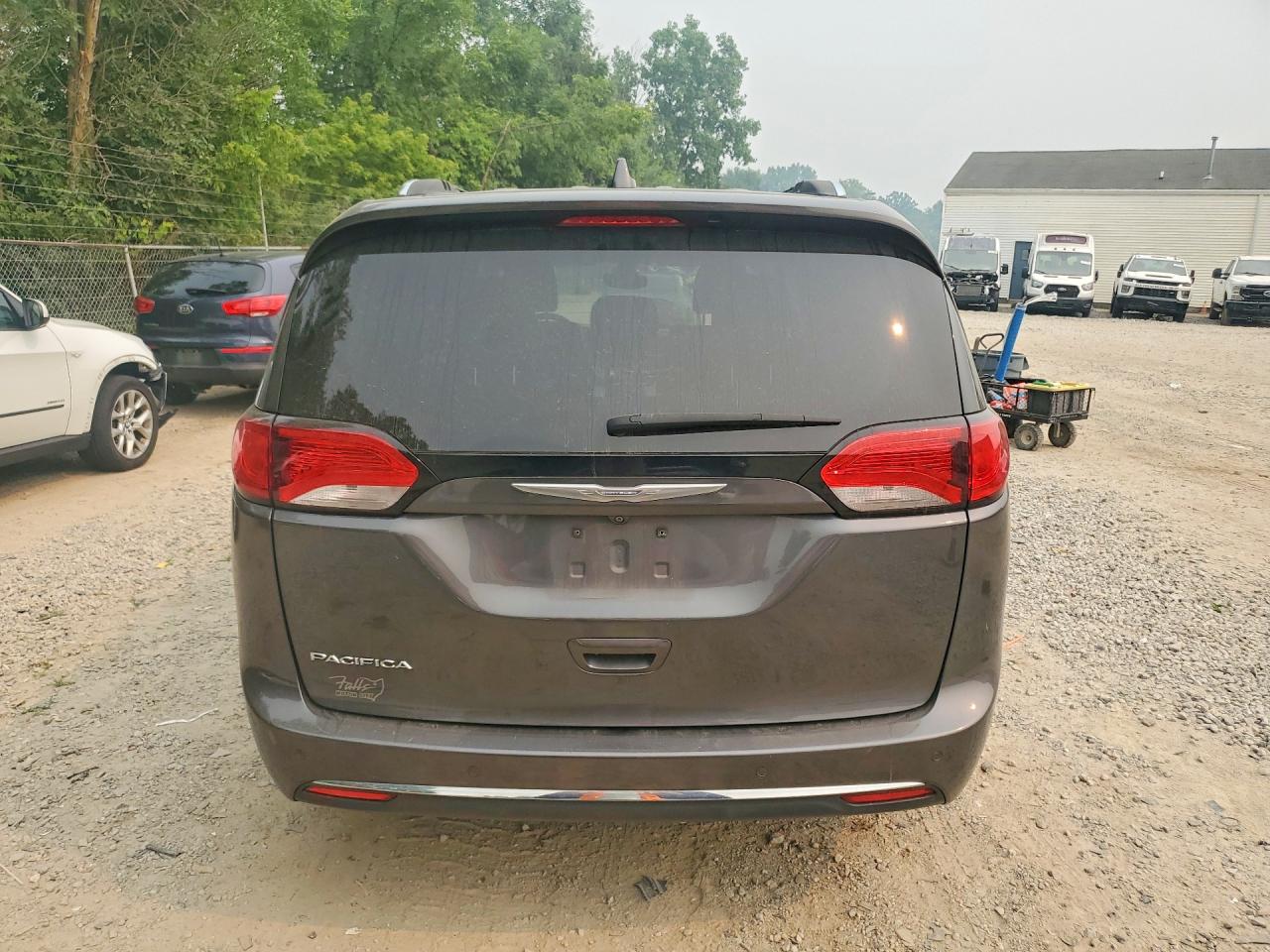 2017 CHRYSLER PACIFICA