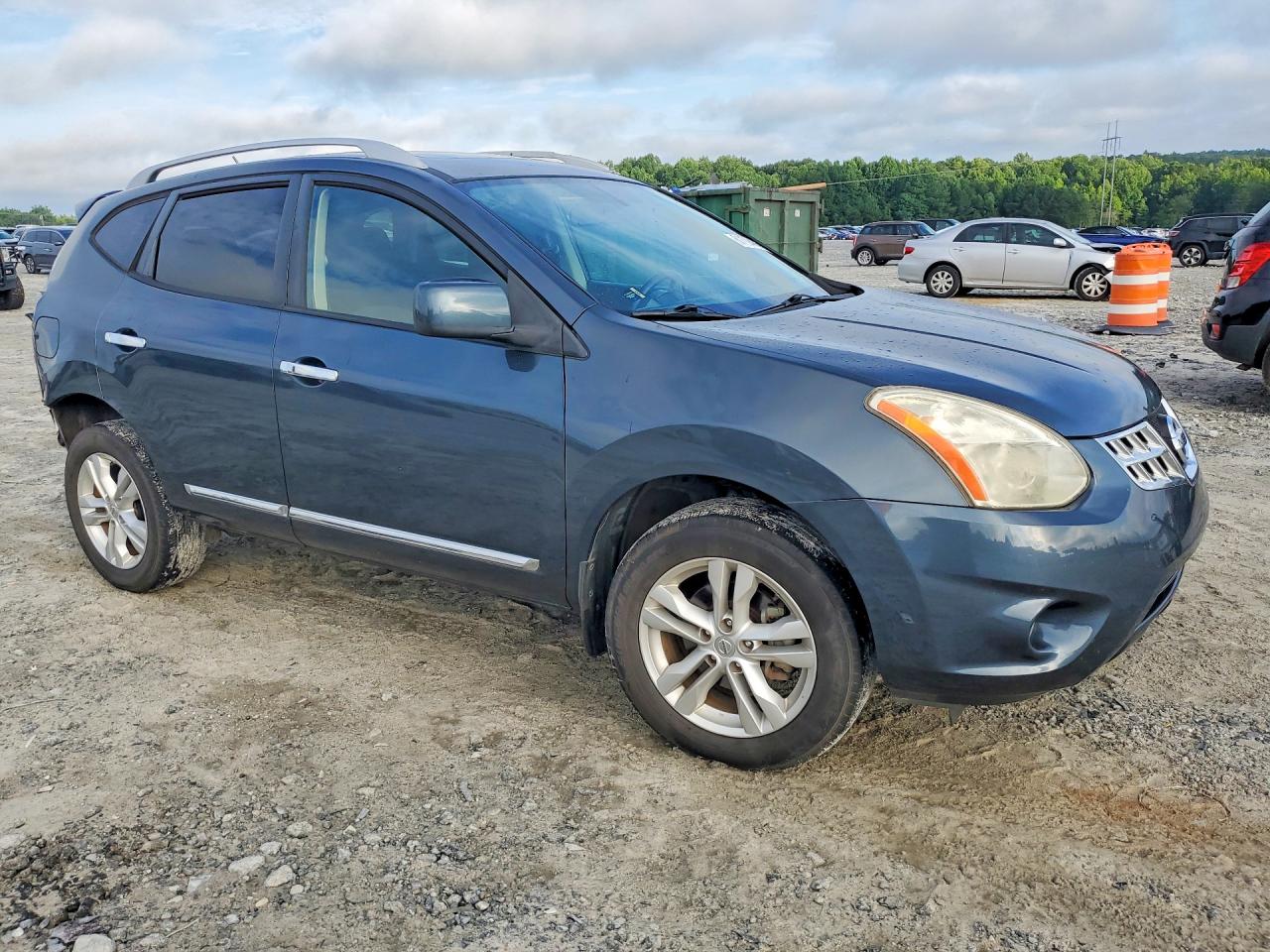 2013 NISS ROGUE