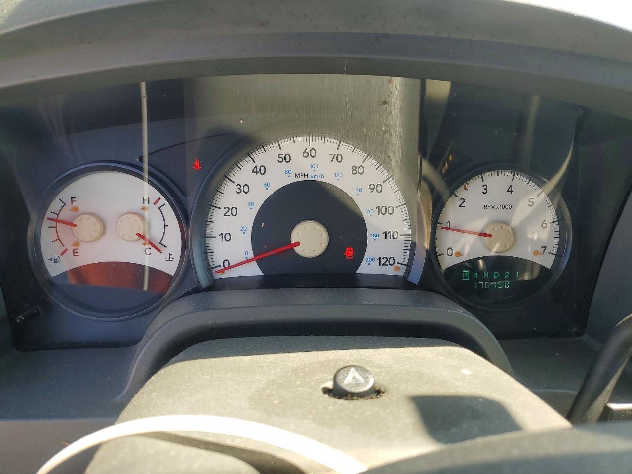 2005 DODGE DAKOTA