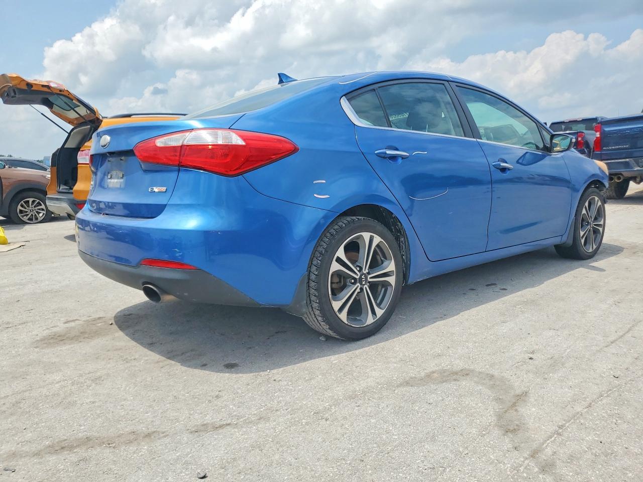 2014 KIA FORTE