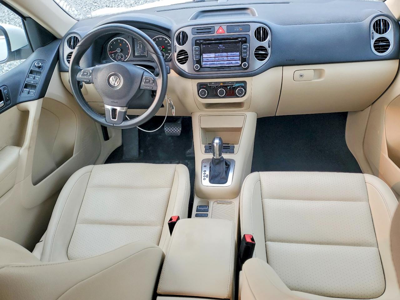 2011 VOLKSWAGEN TIGUAN