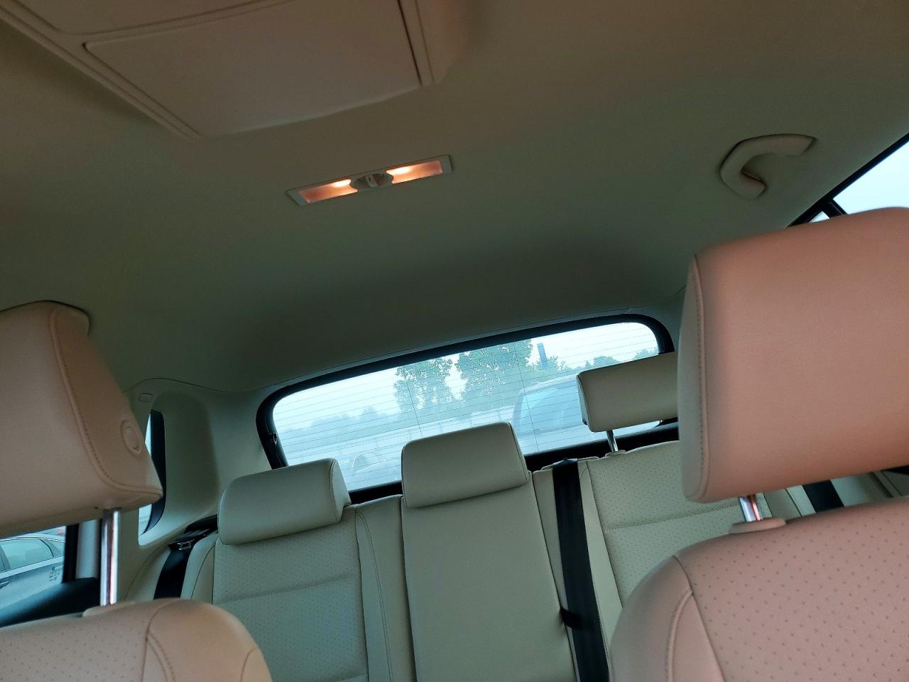 2011 VOLKSWAGEN TIGUAN