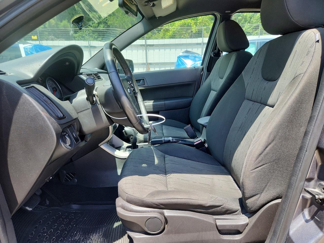 2009 FORD FOCUS
