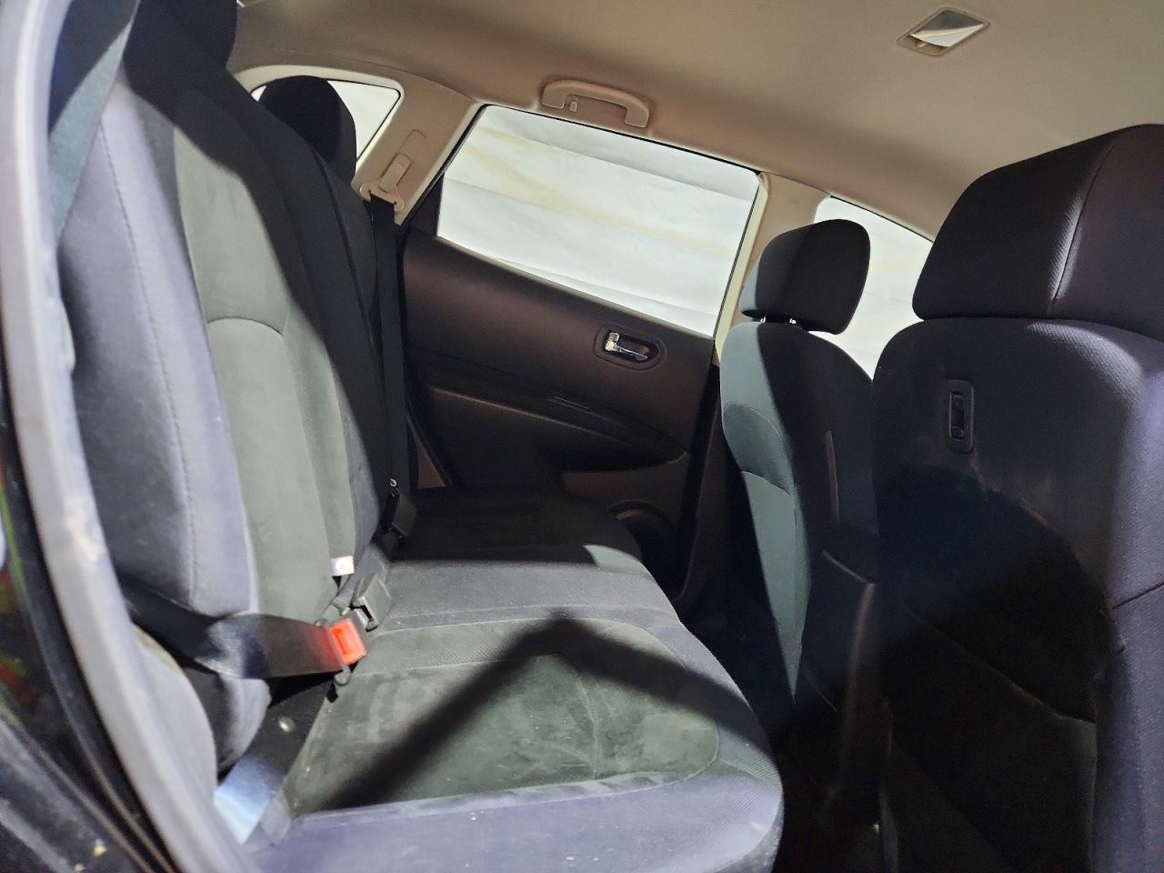 2010 NISSAN ROGUE