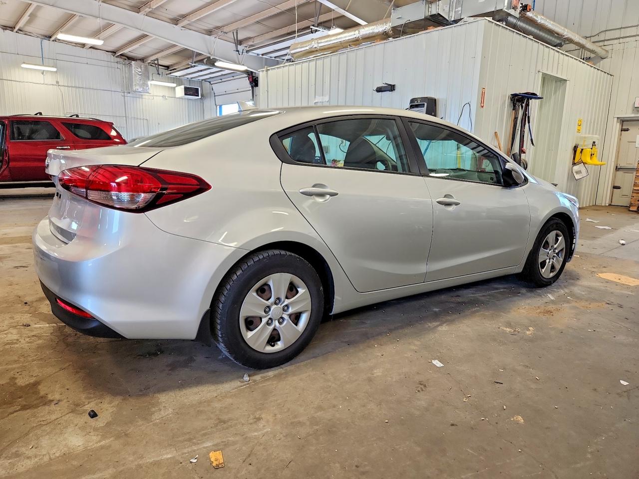 2017 KIA FORTE