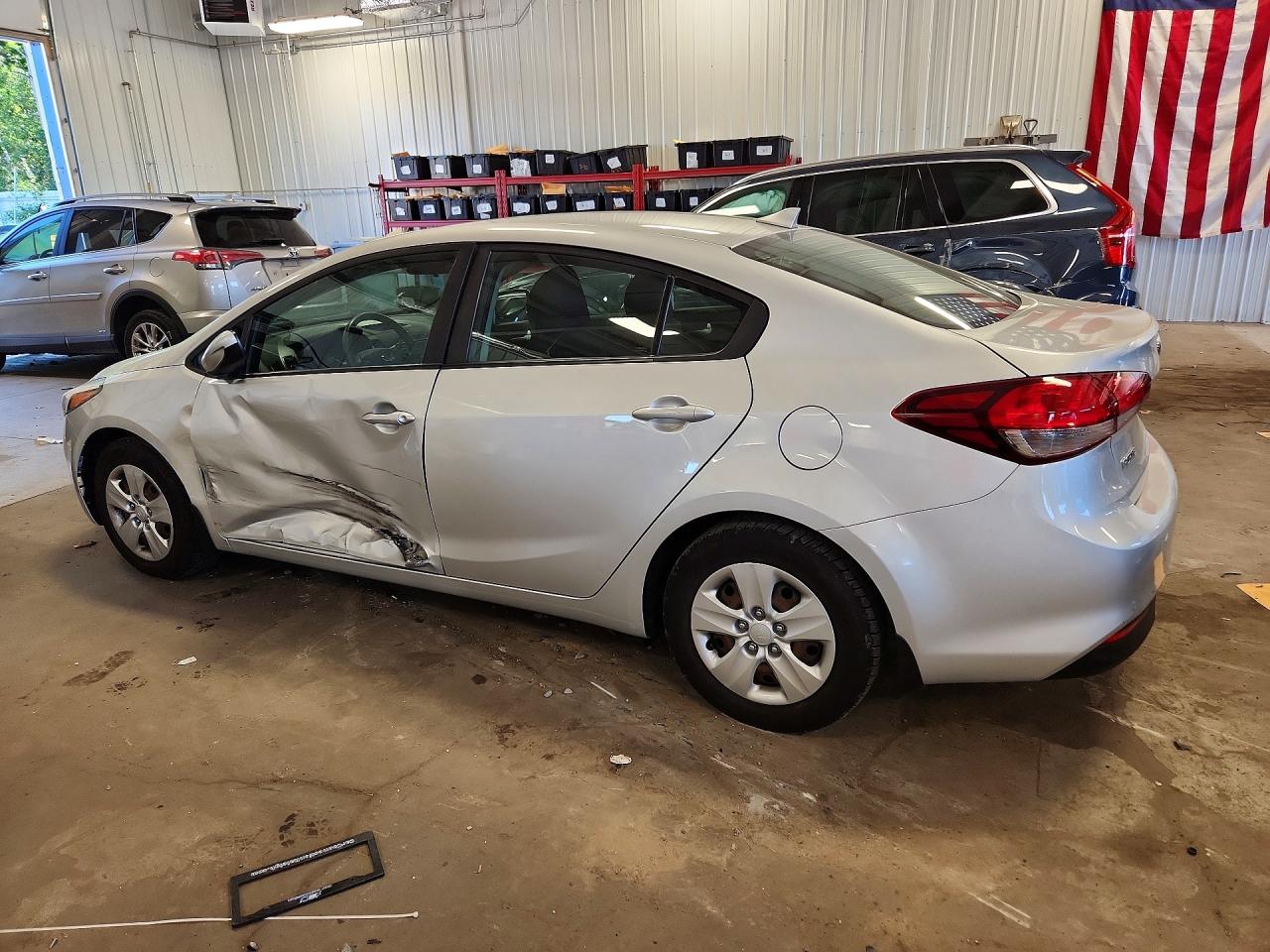 2017 KIA FORTE
