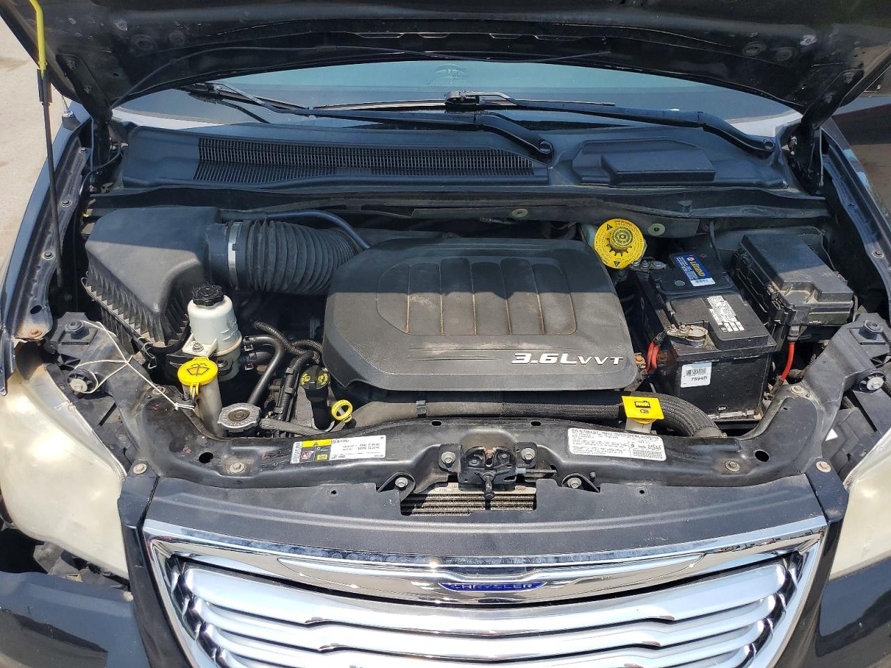 2013 CHRYSLER MINIVAN