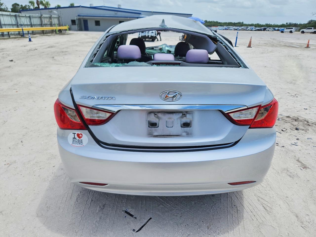 2011 HYUNDAI SONATA