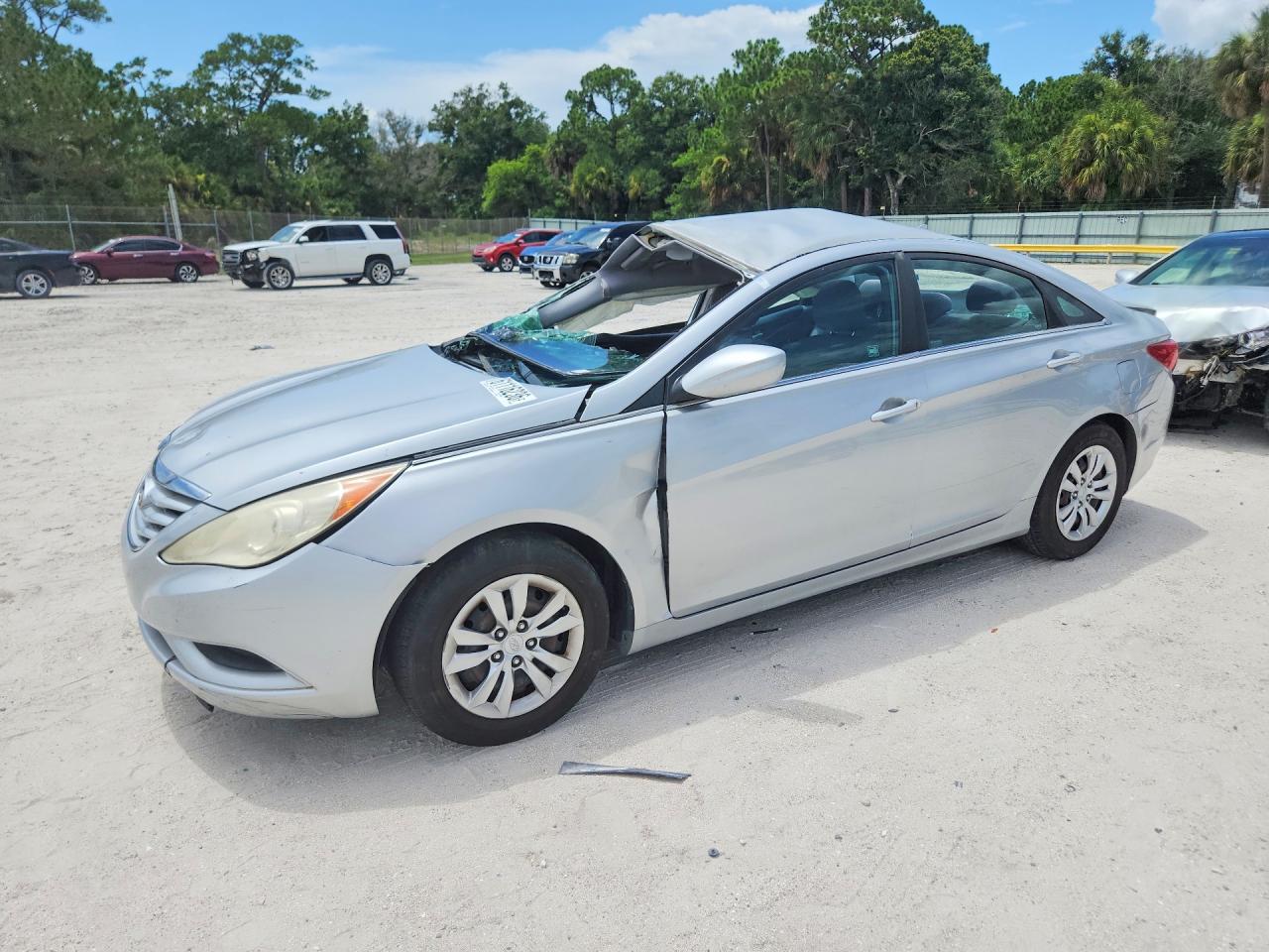 2011 HYUNDAI SONATA