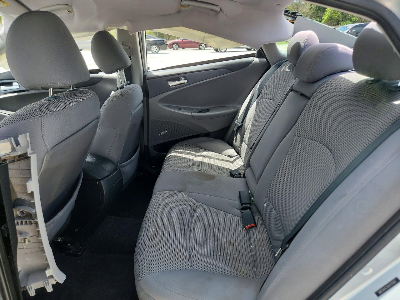 2011 HYUNDAI SONATA