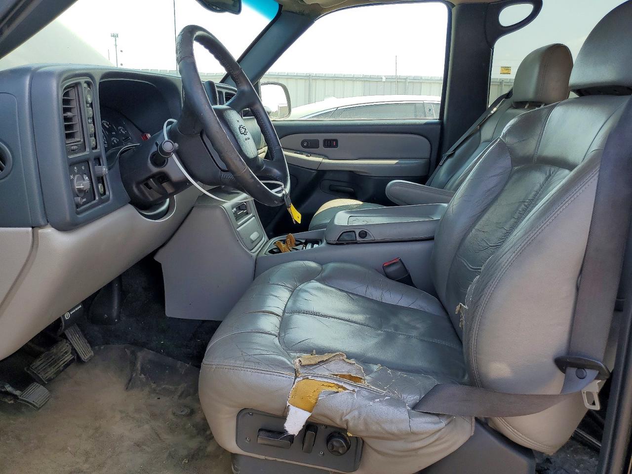 2001 CHEVROLET SUBURBAN