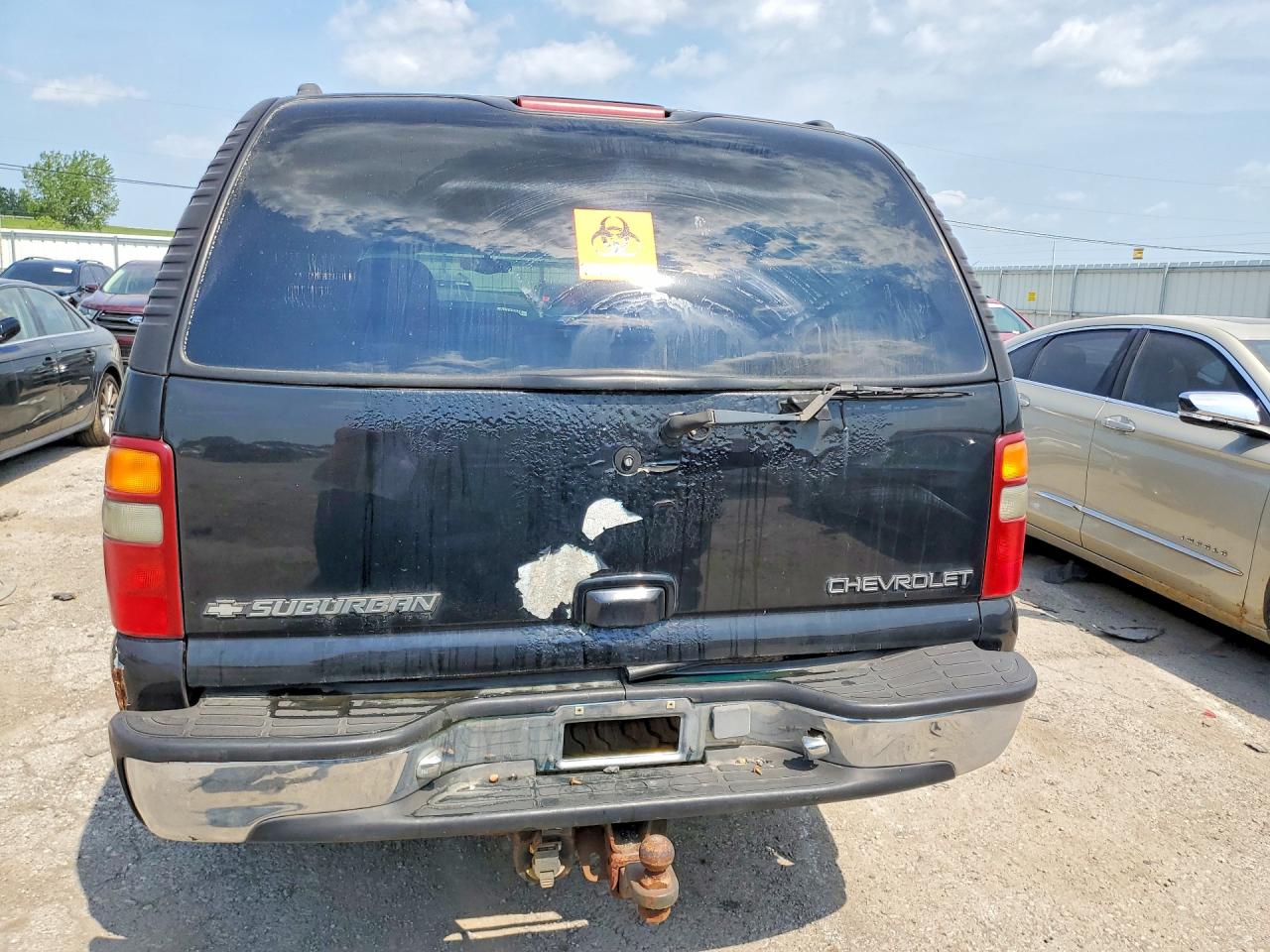 2001 CHEVROLET SUBURBAN