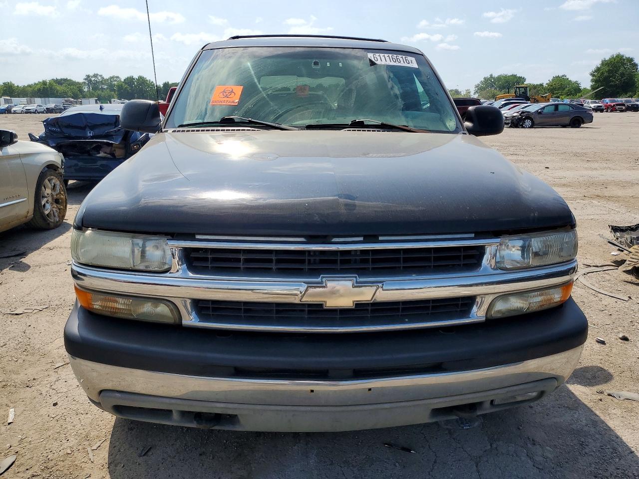 2001 CHEVROLET SUBURBAN