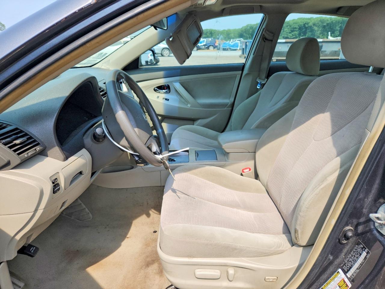 2010 TOYOTA CAMRY