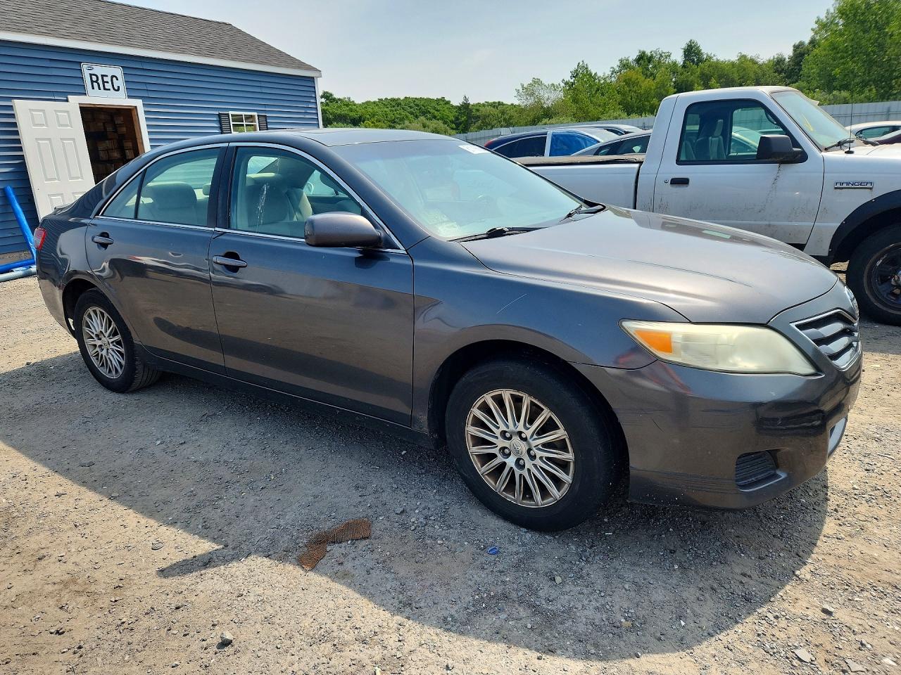 2010 TOYOTA CAMRY