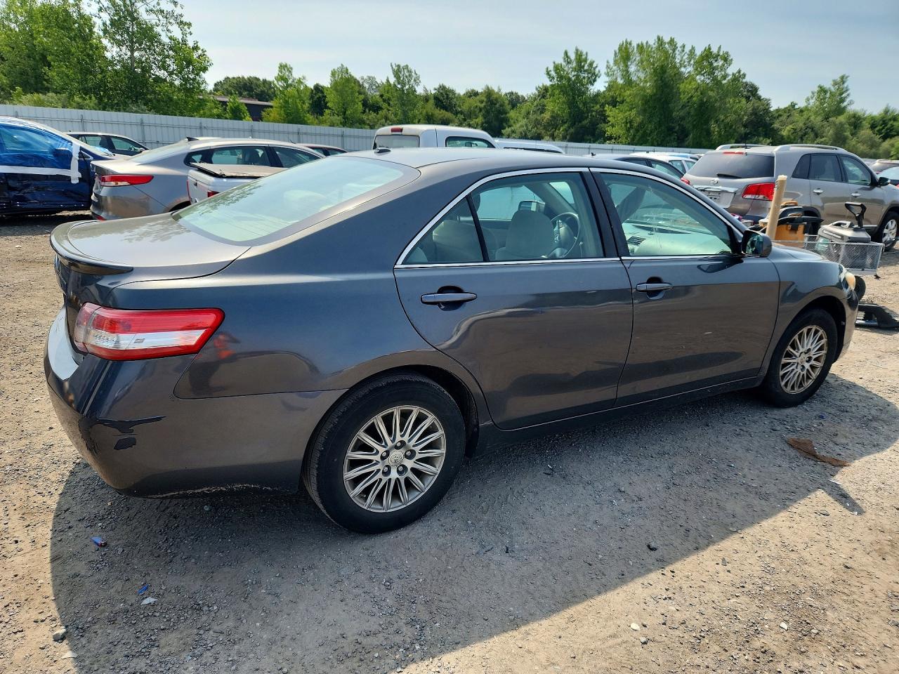 2010 TOYOTA CAMRY