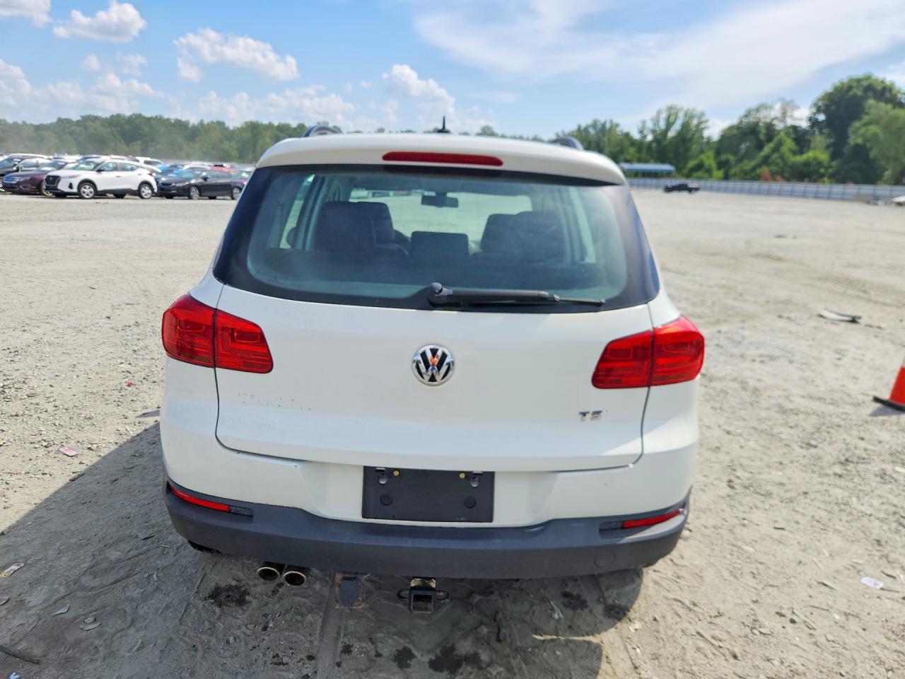 2016 VOLKSWAGEN TIGUAN