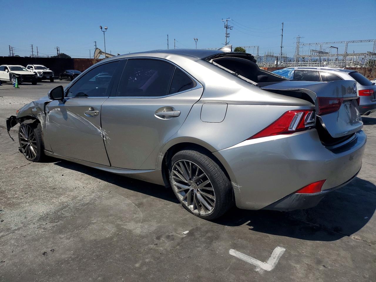 2016 LEXUS IS