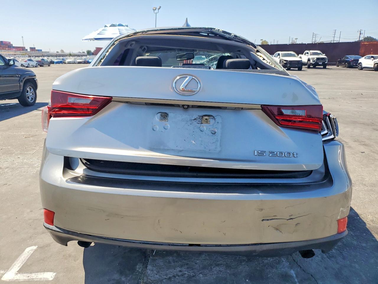 2016 LEXUS IS