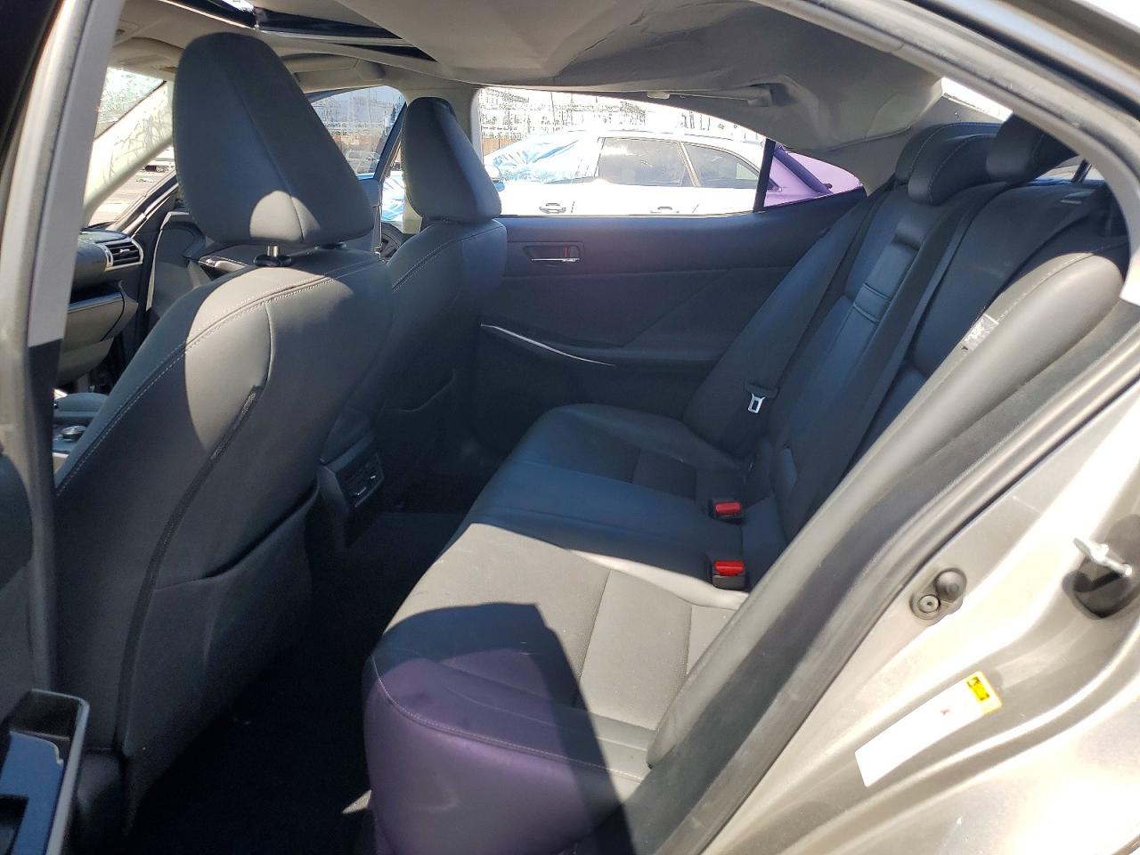 2016 LEXUS IS