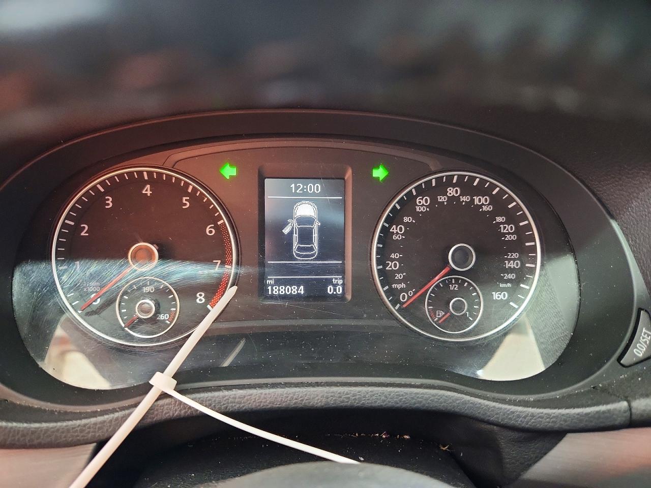 2015 VOLKSWAGEN PASSAT