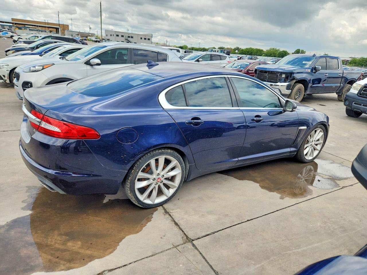 2015 JAGUAR XF