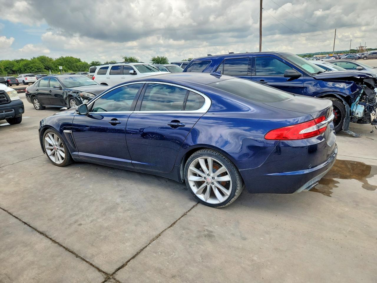 2015 JAGUAR XF