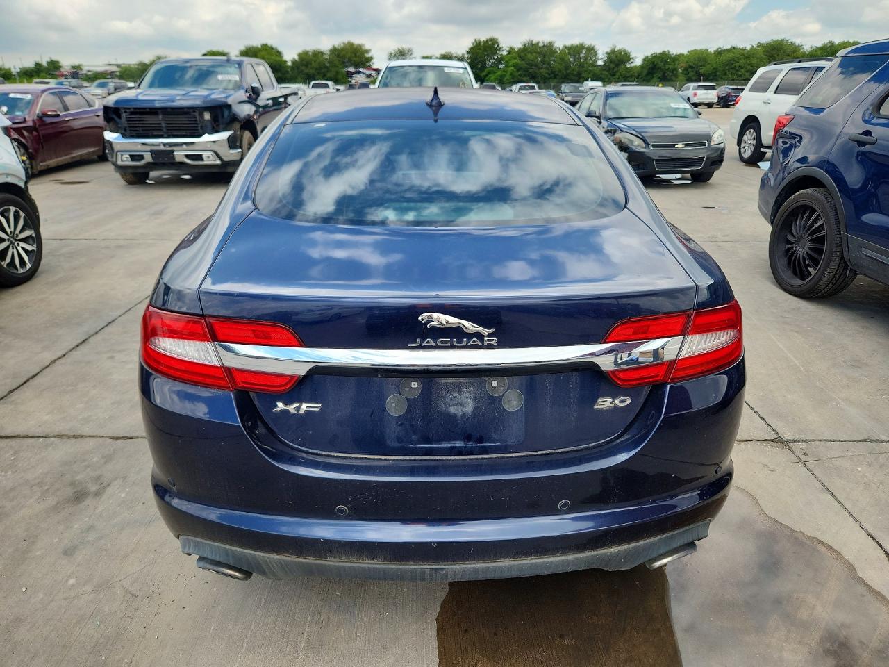 2015 JAGUAR XF