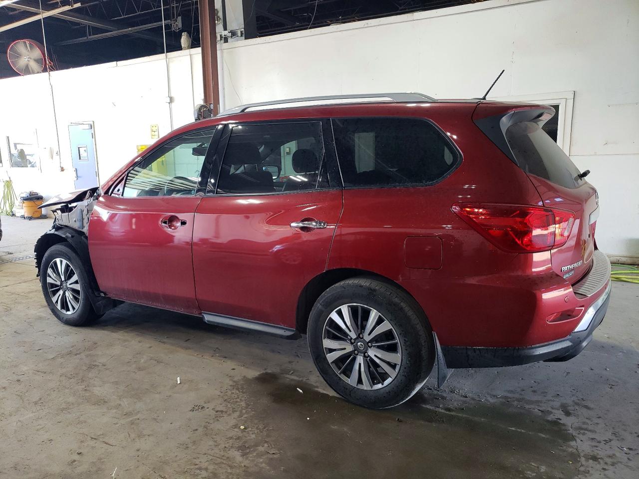 2017 NISSAN PATHFINDER