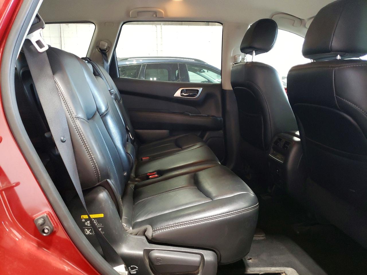 2017 NISSAN PATHFINDER