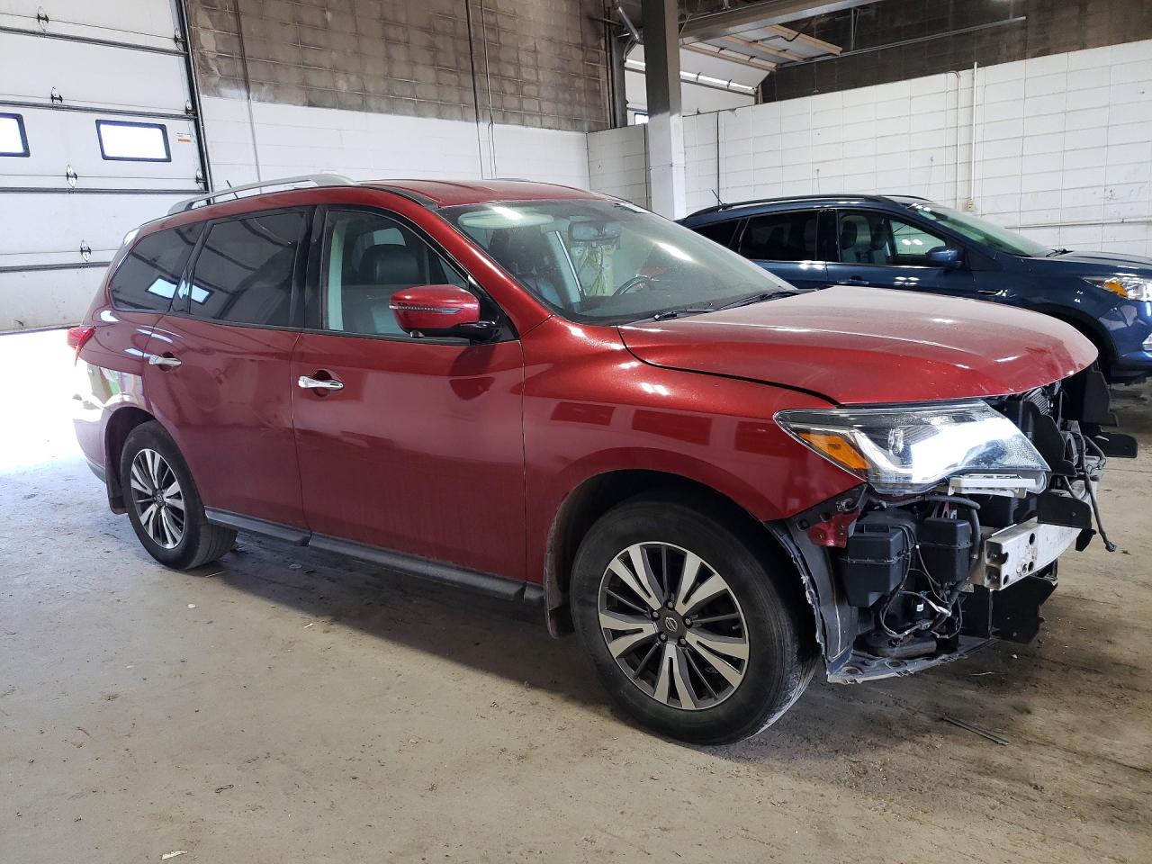 2017 NISSAN PATHFINDER