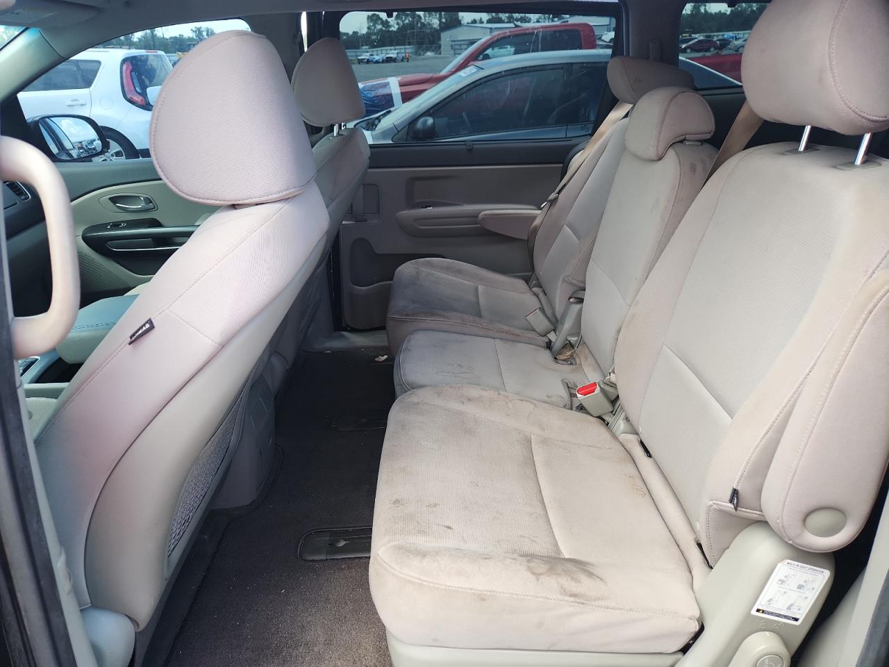 2015 KIA SEDONA