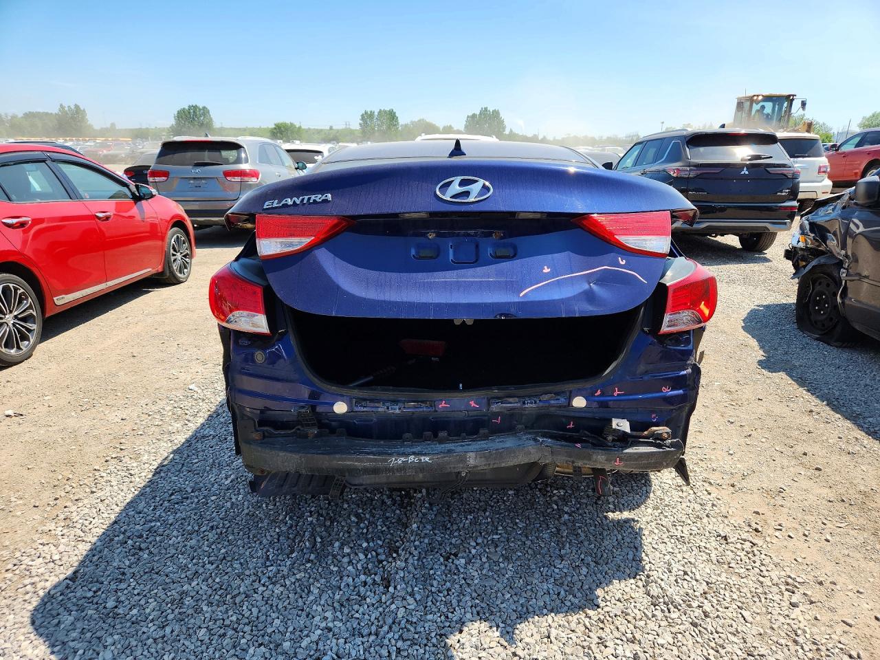 2013 HYUNDAI ELANTRA