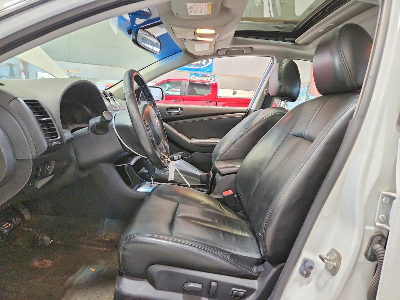 2012 NISSAN ALTIMA