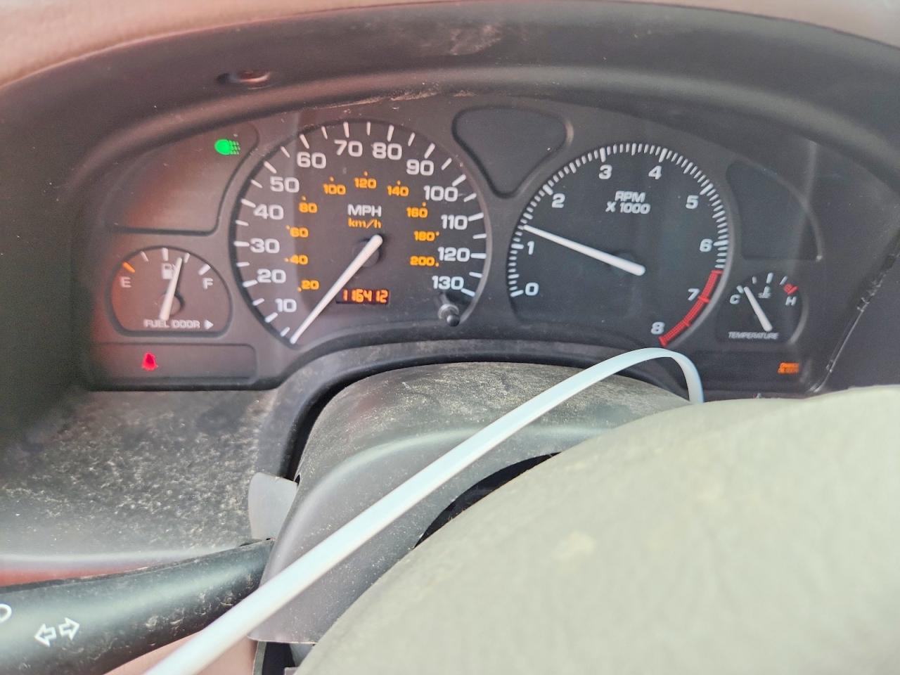 2002 SATURN L200