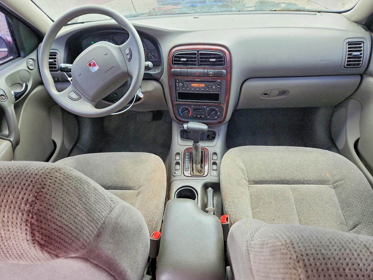 2002 SATURN L200