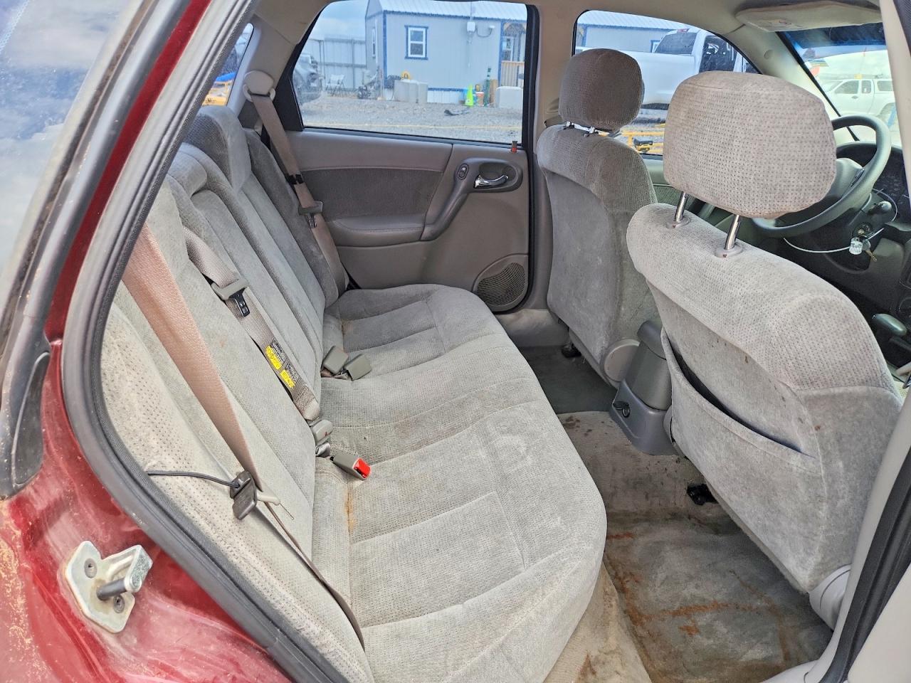 2002 SATURN L200