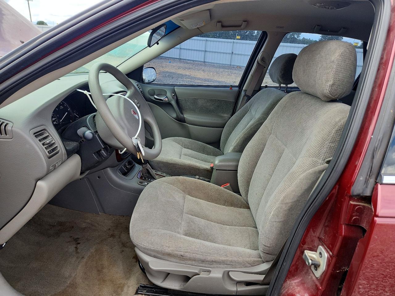 2002 SATURN L200