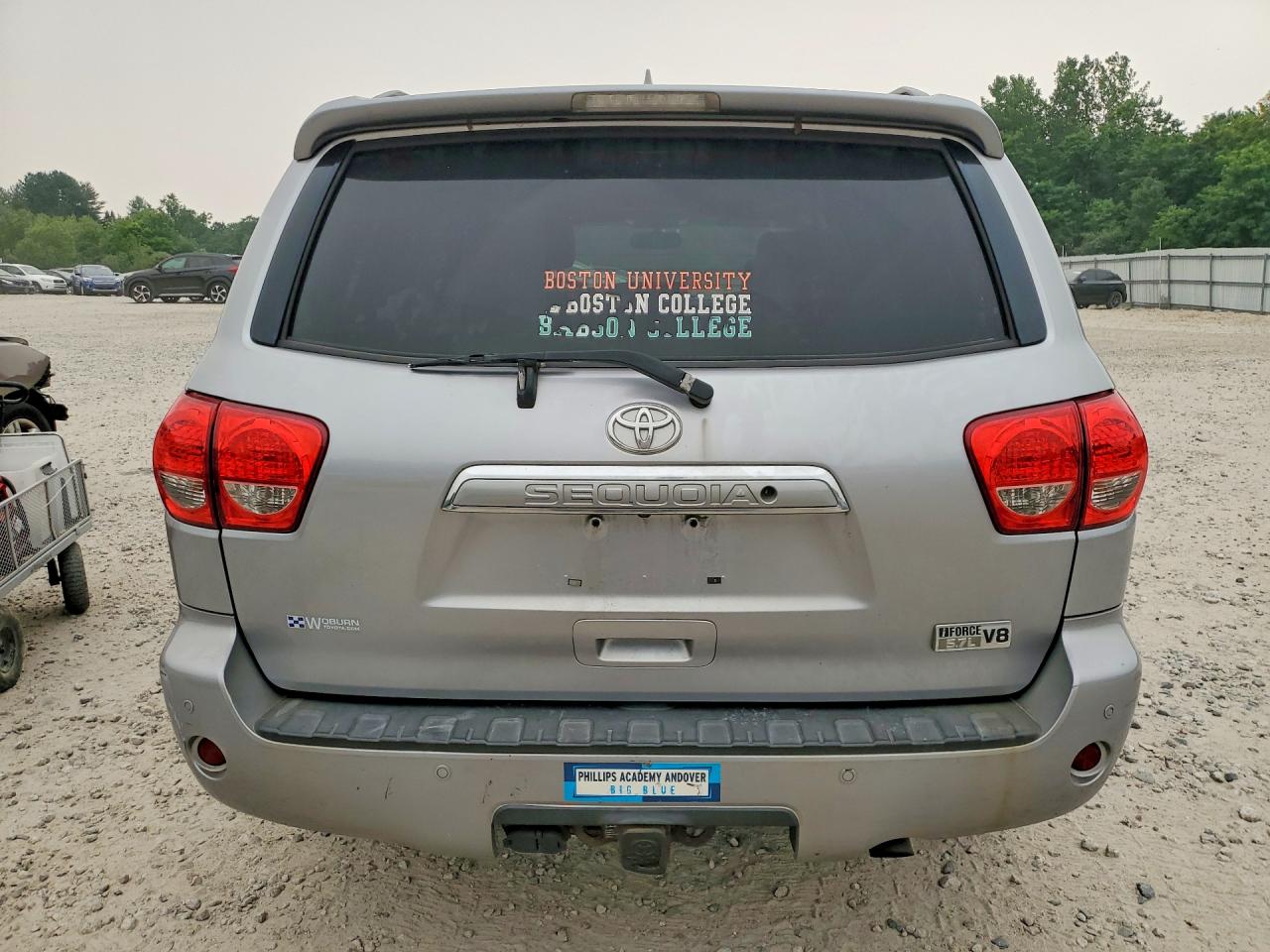 2011 TOYOTA SEQUOIA