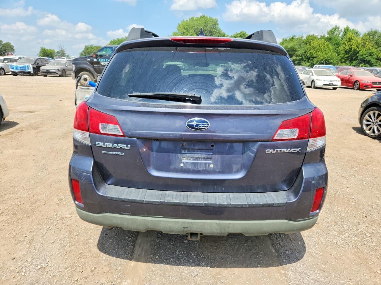 2014 SUBARU OUTBACK
