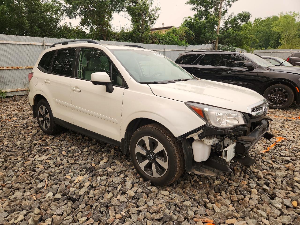 2018 SUBARU FORESTER