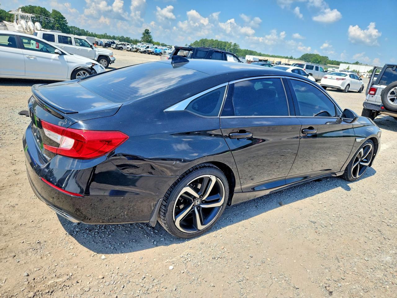 2018 HONDA ACCORD