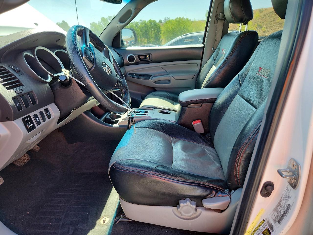 2012 TOYOTA TACOMA