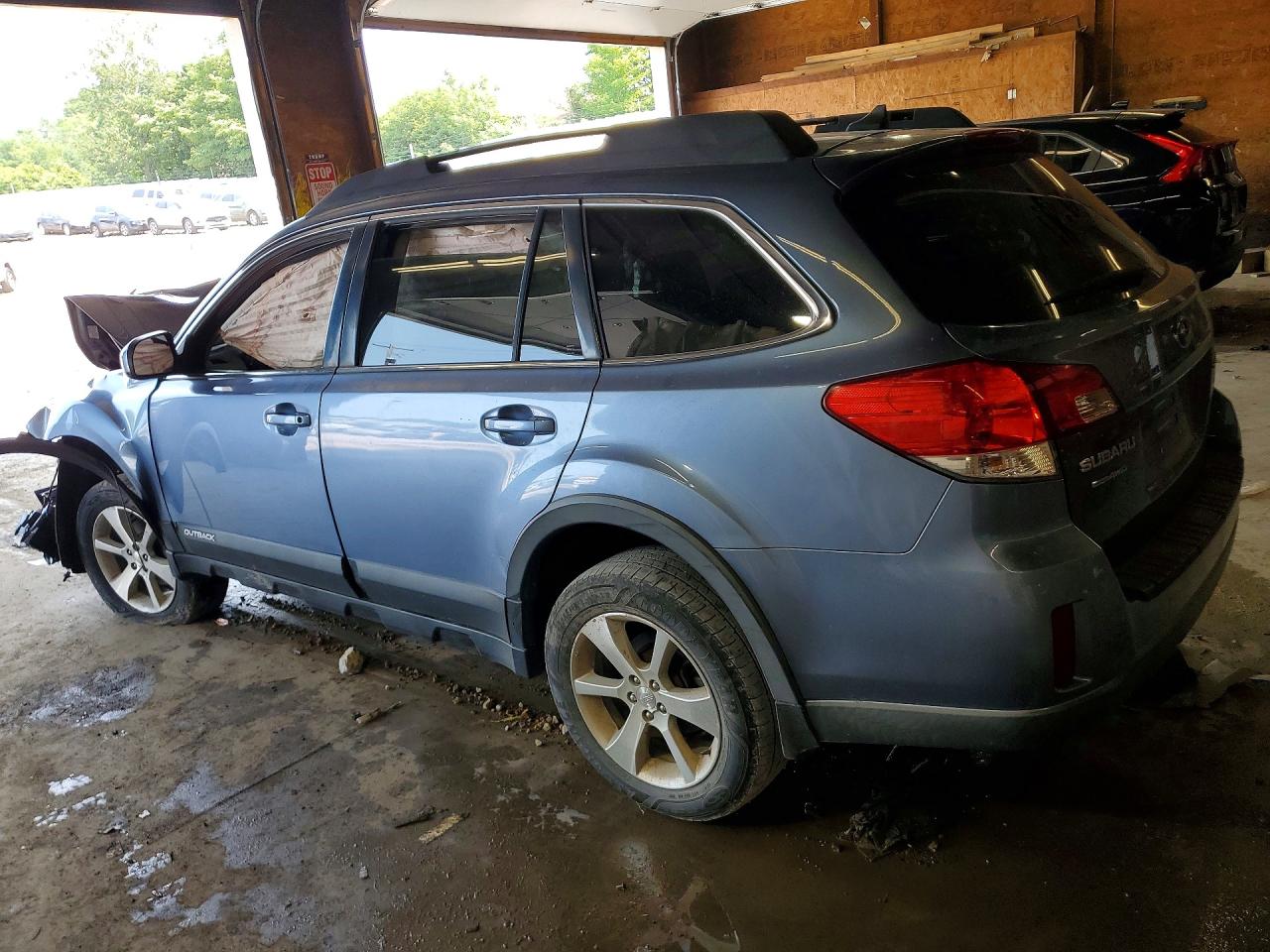2014 SUBARU OUTBACK