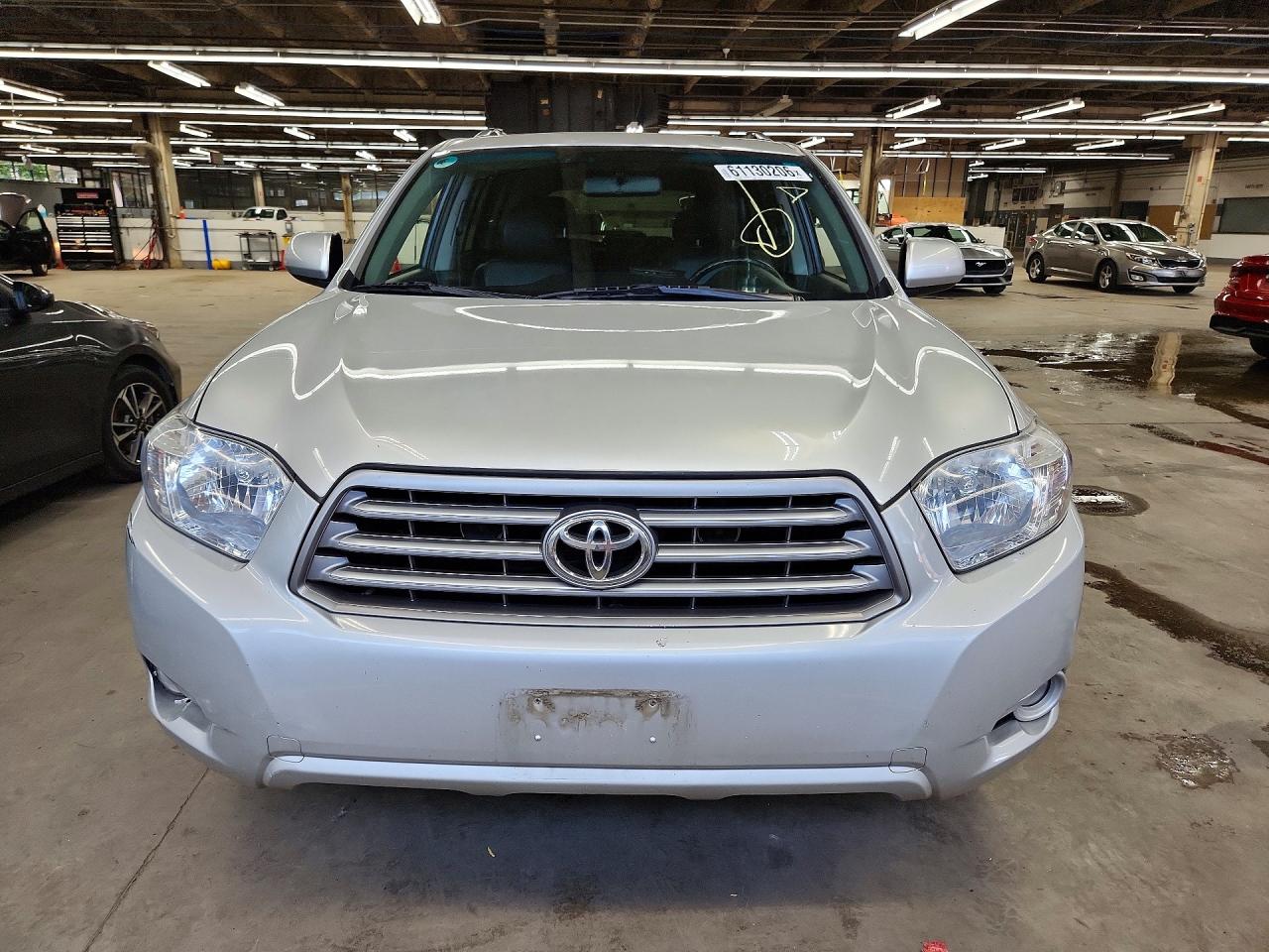 2010 TOYOTA HIGHLANDER